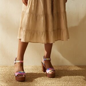 GIANNI BINI Tie Dye Platform Palmeera Sandal Heels 10